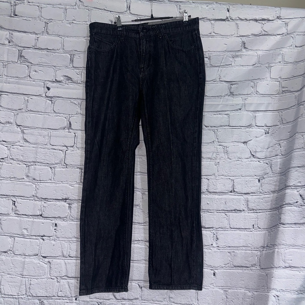Volcom Men’s Jeans Solver Modern Straight size 34. Black.
